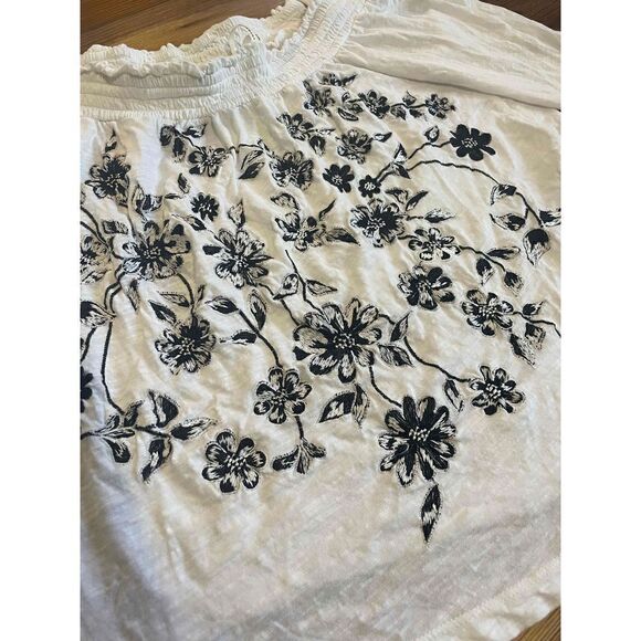 ANTHROPOLOGIE Annie Off the Shoulder Floral Embroidered Blouse boho - Picture 7 of 11